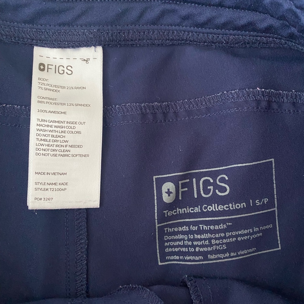 FIGS Navy Kade Cargo Scrub Pants